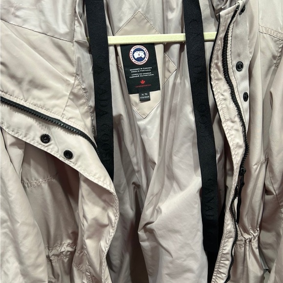 Canada Goose Minden rain jacket - Picture 4 of 16